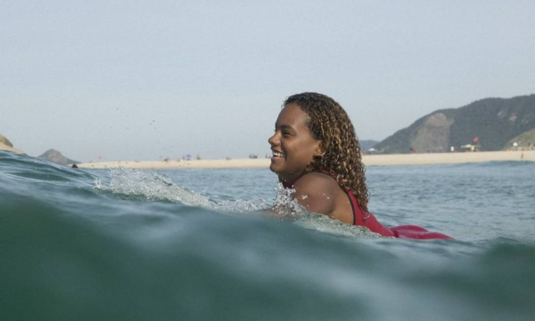 Paixão: Yanca Costa descobriu o surfe aos 5 anos, influenciada pelo pai, que pratica a modalidade por diversão. Aos 9, ela começou a competir Foto: Anna Veronica / Divulgação