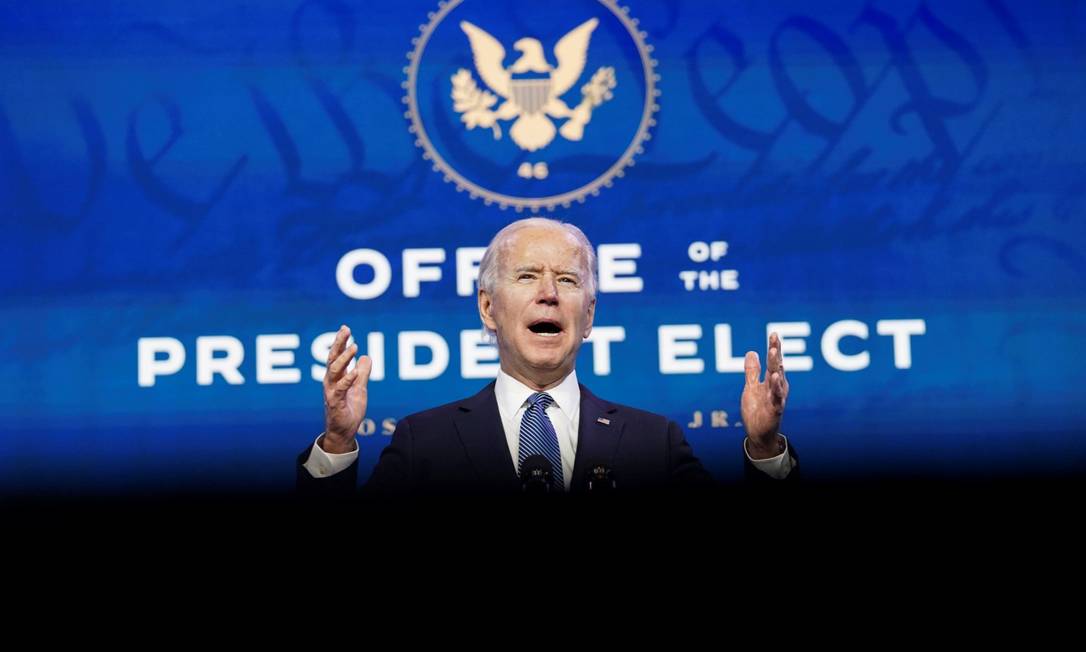 O presidente eleito dos Estados Unidos, Joe Biden, fala sobre os episódios de violência vividos ontem em Washington Foto: KEVIN LAMARQUE / REUTERS