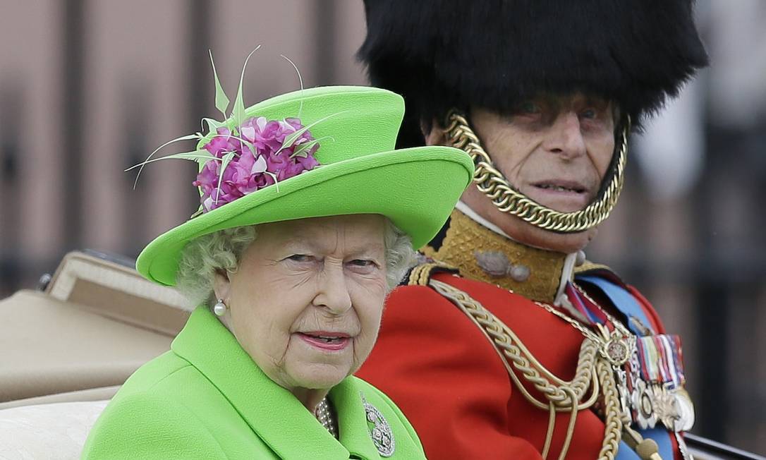 Rainha Elizabeth e o príncipe Philip Foto: Tim Ireland/AP