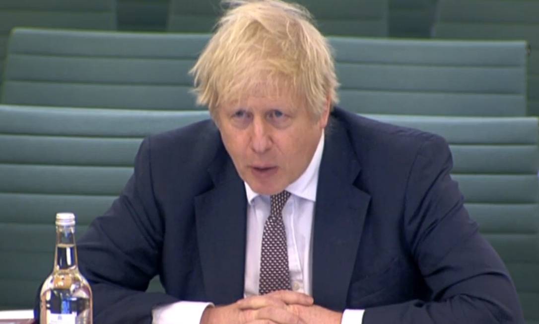 Premiê britânico, Boris Johnson, fala no Parlamento Foto: - / AFP