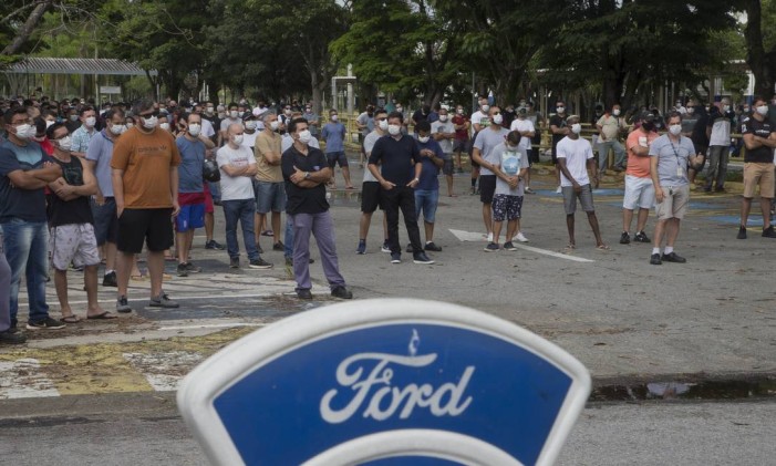 Fechamento de fábricas da Ford Foto: Edilson Dantas / Agência O Globo