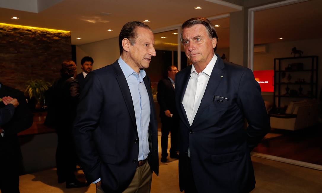 O presidente da Fiesp, Paulo Skaf, e o presidente Jair Bolsonaro, durante jantar em São Paulo em dezembro de 2020 Foto: Alan Santos/Presidência/15-12-2020