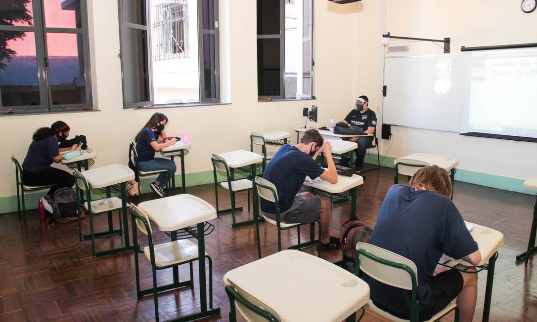 No exterior. Procura dos alunos do Cruzeiro por graduação em Portugal motivou convênio Foto: Divulgação