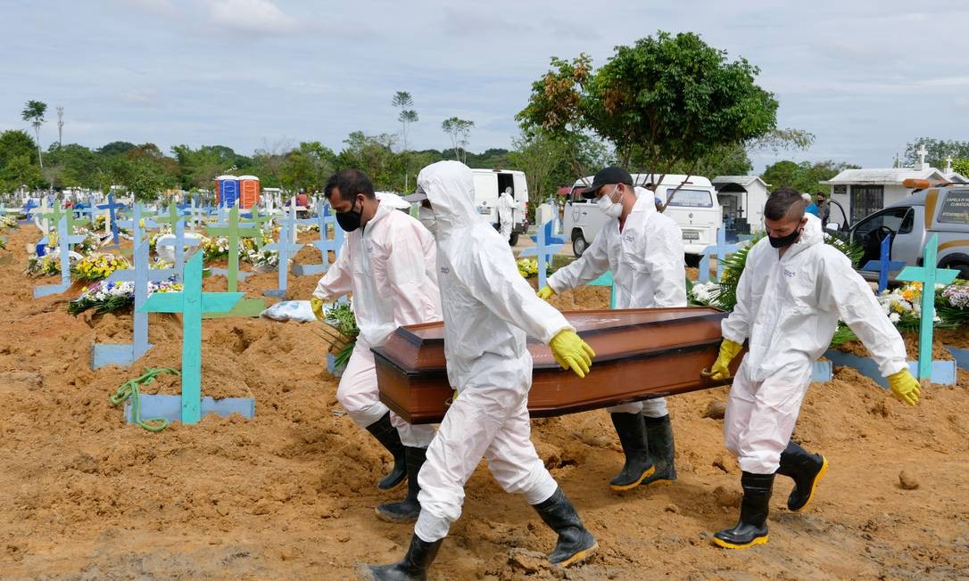 Nova cepa do coronavírus surgida em Manaus pode tomar país em um mês, estima cientista