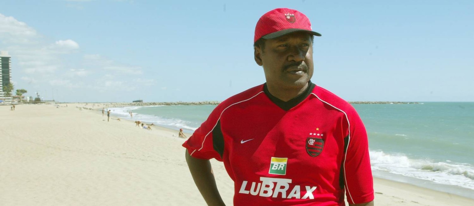 Lula Pereira na praia de Iracema, em Fortaleza Foto: Cezar Loureiro