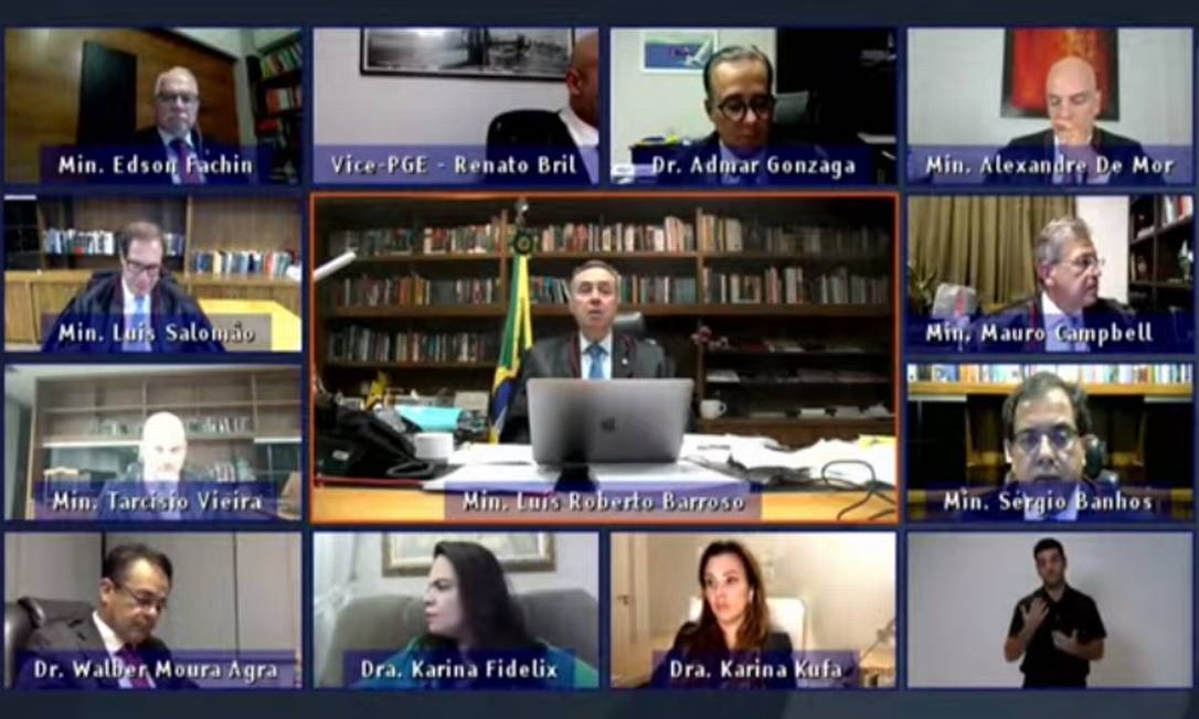 Sessão do TSE que analisou ações contra chapa de Bolsonaro e Mourão Foto: Reprodução/Youtube