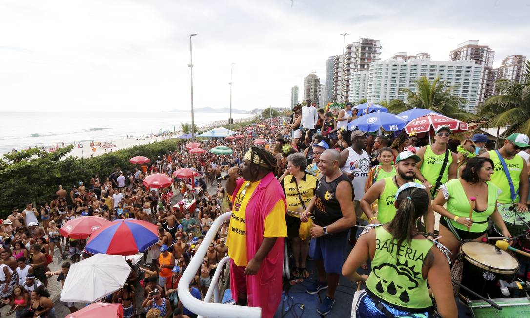 Desfile da Banda Amigos da Barra em fevereiro de 2020 Foto: Guilherme Pinto / Agência O Globo