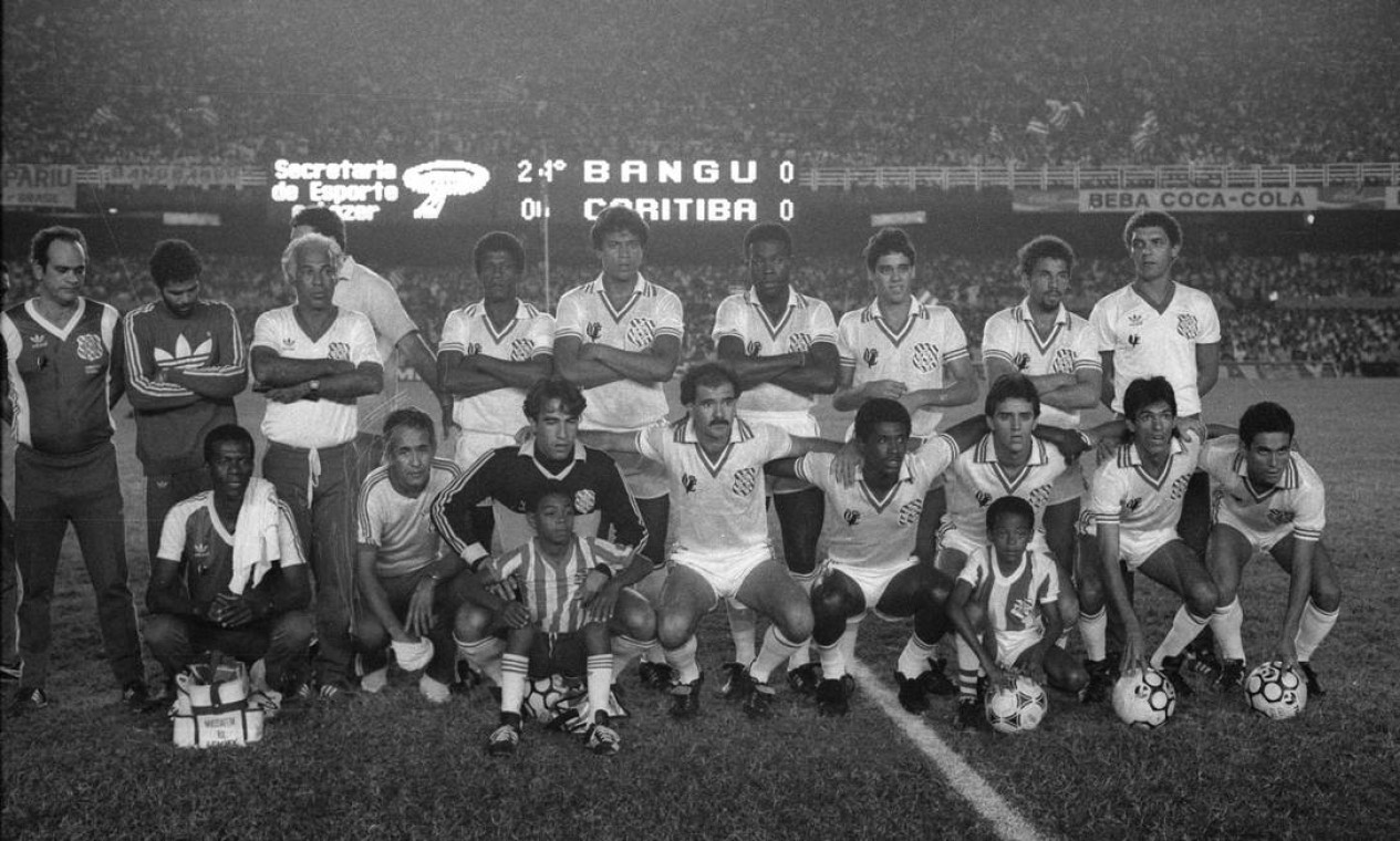 Equipe do Bangu vice-campeã do Brasileiro de 1985 Foto: Luiz Pinto / Agência O Globo