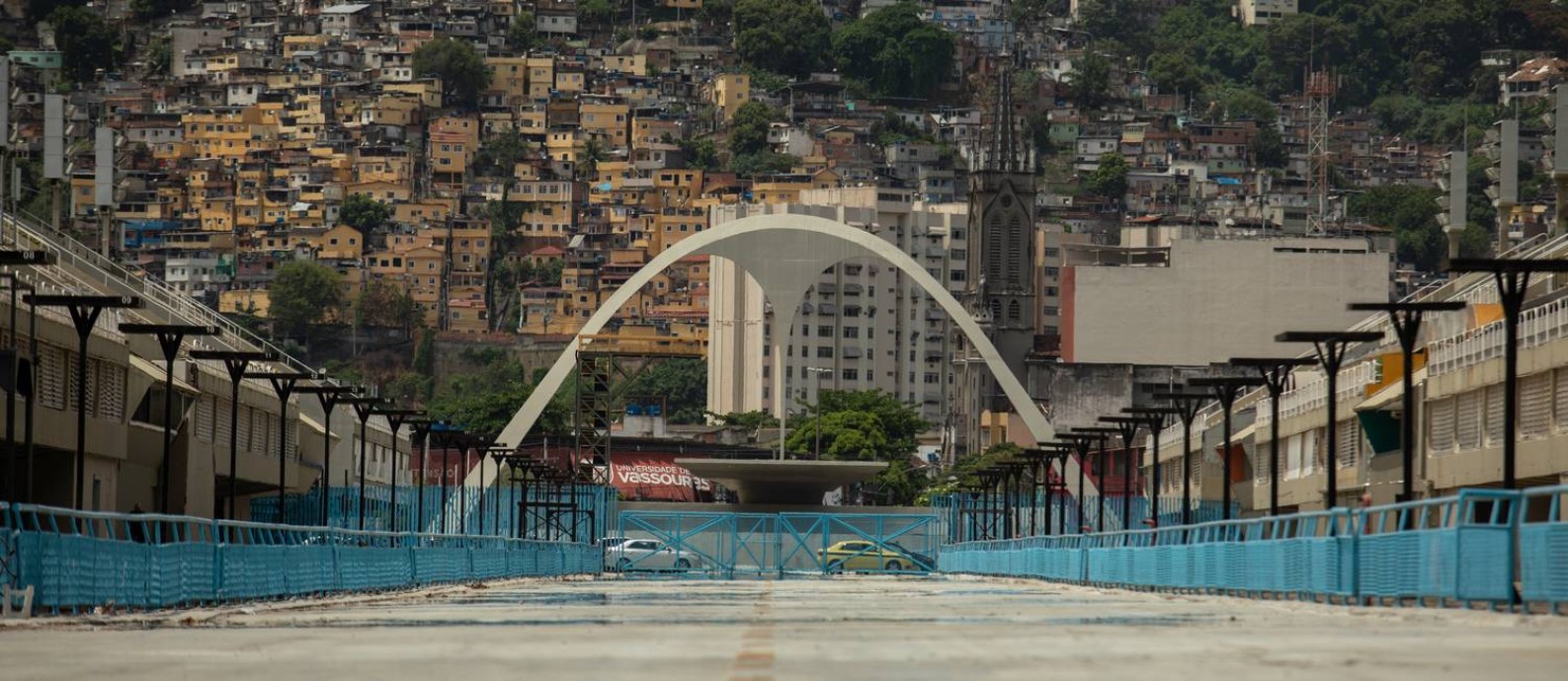 A Praça da Apoteose vazia: com carnaval cancelado, o Rio terá uma perda de R$ 2,6 bi na economia. No país, o prejuízo vai bater R$ 8 bilhões só no turismo Foto: Brenno Carvalho/9-2-2021 / Agência O Globo