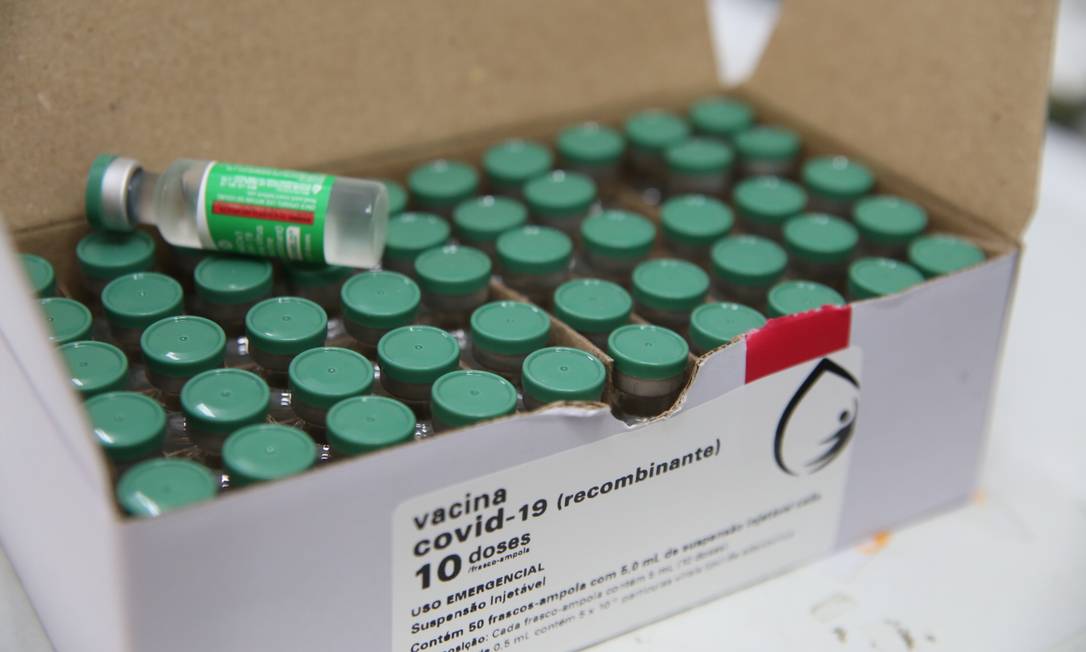 Frascos de vacinas contra a Covid-19 de Oxford/AstraZeneca Foto: Agência O Globo