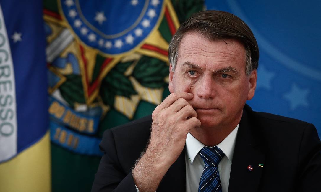 Bolsonaro questiona qualidade do combustível vendido no Brasil e defende  gasolina 15% mais barata - Jornal O Globo