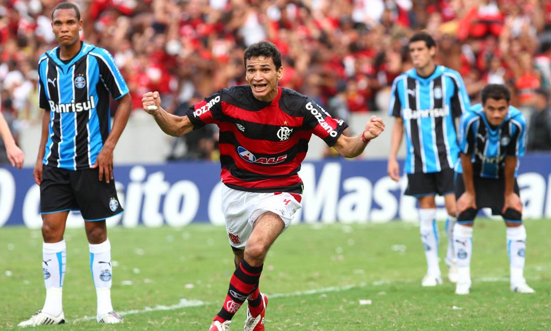 Relembre os últimos 10 jogos entre Flamengo x São Paulo