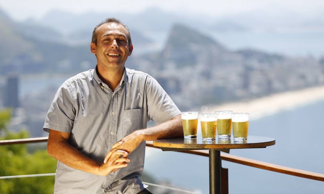 Antônio Rodrigues: o fundador da rede Belmonte e de outros negócios bem-sucedidos na boemia carioca Foto: Ana Branco / Agência O Globo