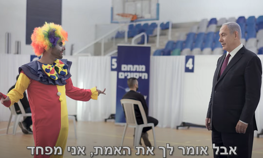 Em vídeo, premier israelense contracena com negacionista e rebate boatos sobre vacina contra a Covid-19 Foto: Reprodução