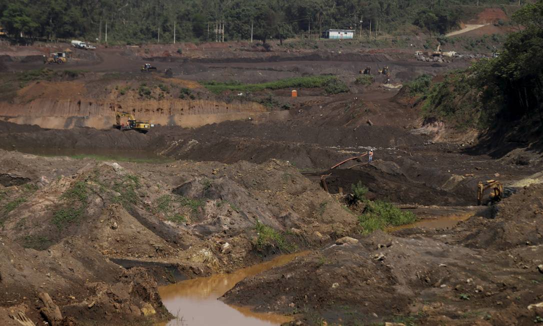 Vale faz obras após o rompimento da barragem no Córrego do Feijão.
Foto: Marcelo Theobald / Agência O Globo