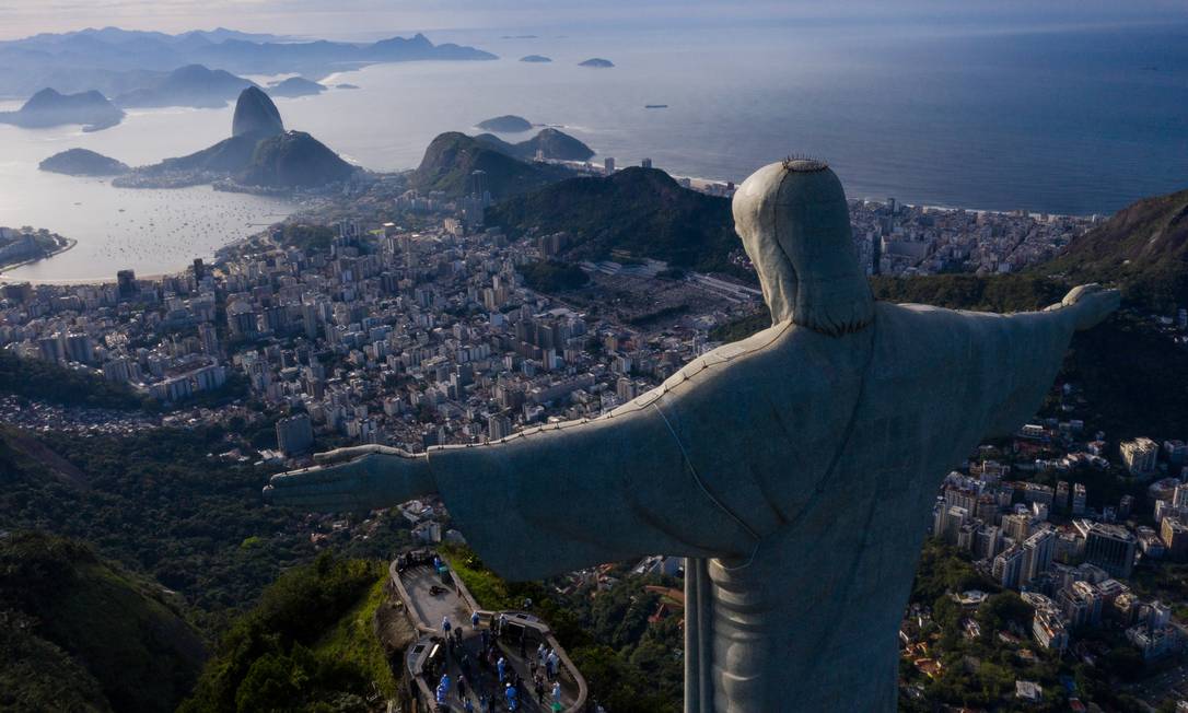 Rio 456 anos: Cristo Redentor assume mais uma vez o protagonismo, mesmo em  tempos de pandemia - Jornal O Globo