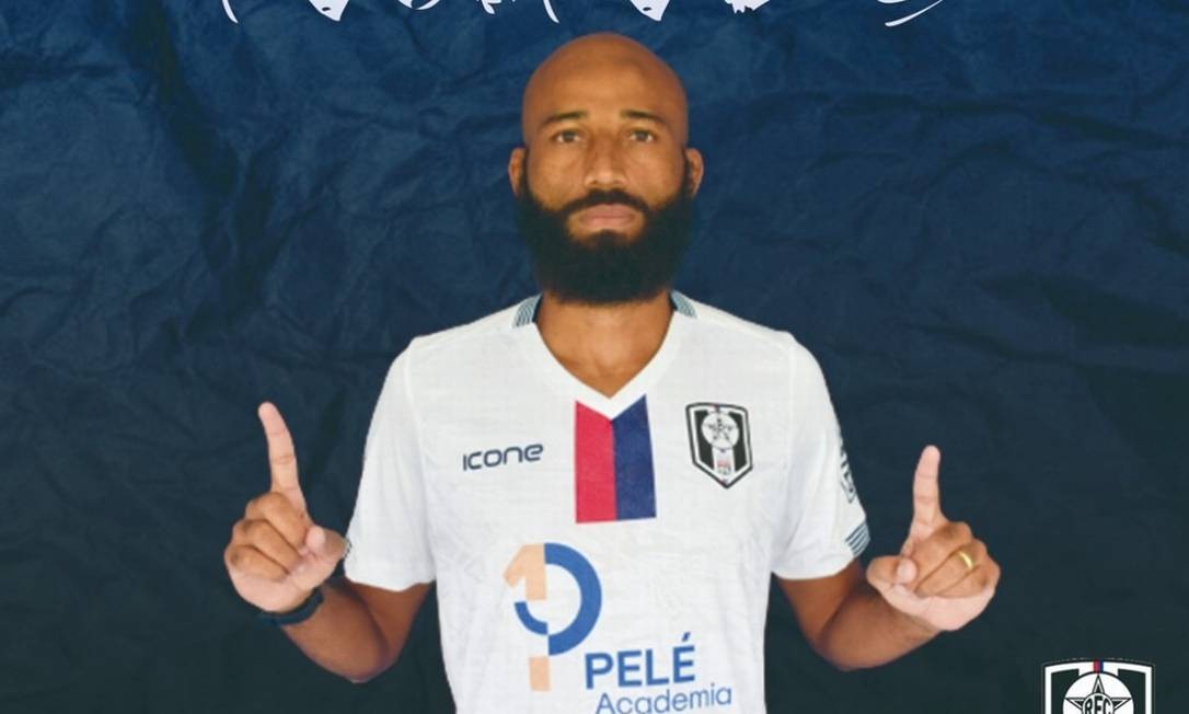 Experiente, o atacante Nunes já passou pelo Vasco e foi vice-campeão paulista pelo Santo André; no começo deste ano, fechou com o Resende Foto: Resende/Divulgação