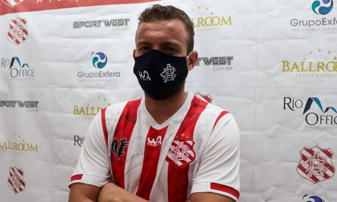 Ex-Vasco e Botafogo, Marcelo Mattos jogará o Carioca pelo Bangu Foto: Caio Almeida/Bangu/Divulgação