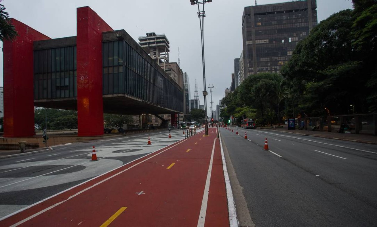 Avenida Paulisa, em frente ao Museu de Arte de São Paulo (Masp), Foto: Edilson Dantas / Agência O Globo