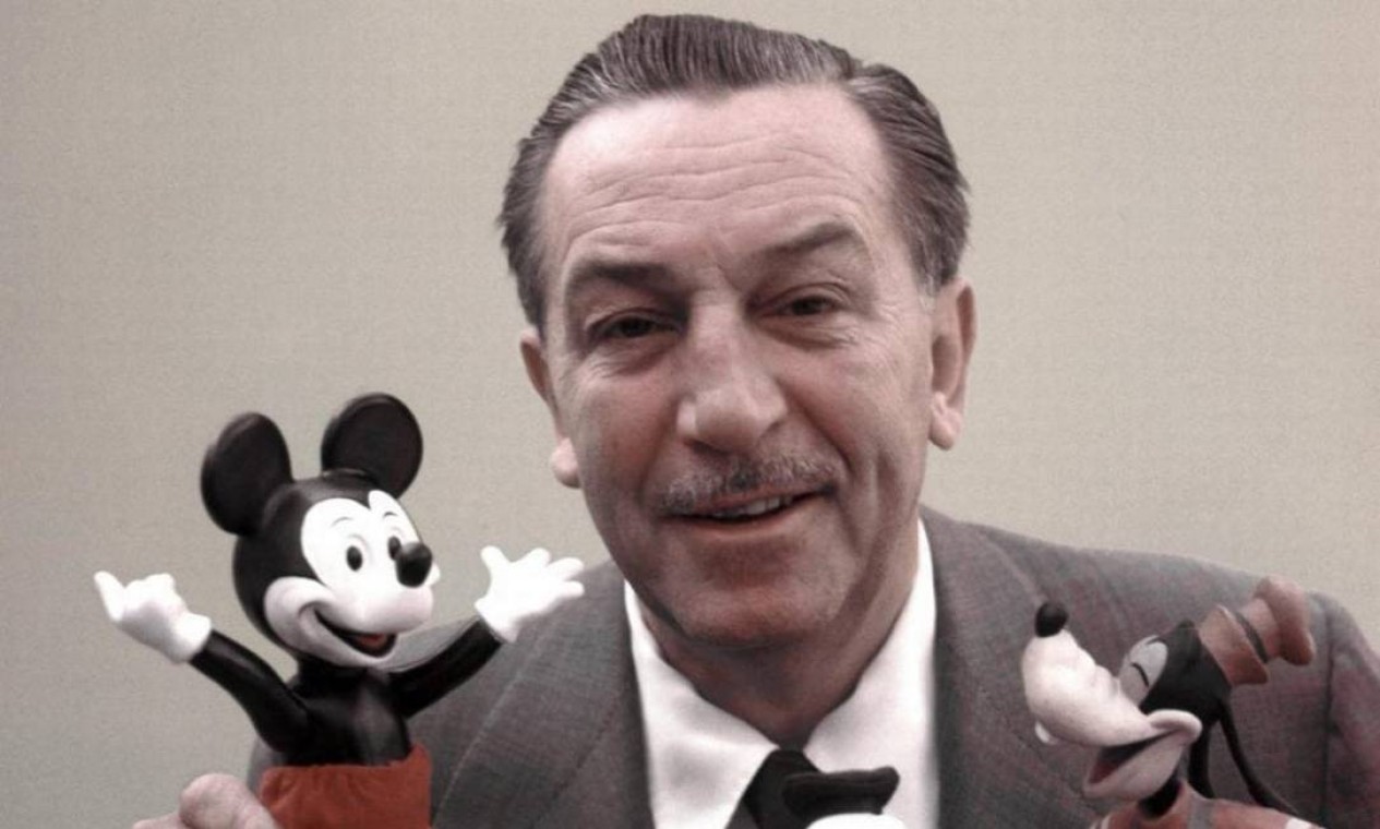 Walt Disney, 1969: 3 anos após sua morte, a mente por trás de diversos clássicos infantis foi premiado em melhor curta animado, por "Ursinho Puff e o Dia Chuvoso" Foto: Reprodução