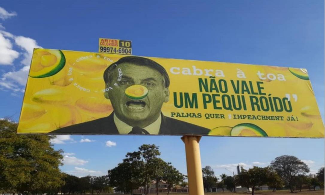 Um dos outdoors instalados em Palmas, com críticas ao presidente Jair Bolsonaro, que motivou inquérito da PF Foto: Reprodução
