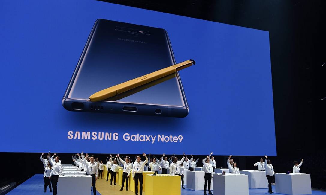 Lançamento do Galaxy Note 9 em 2018: novo modelo pode ser adiado por falta de microchips Foto: TIMOTHY A. CLARY / AFP