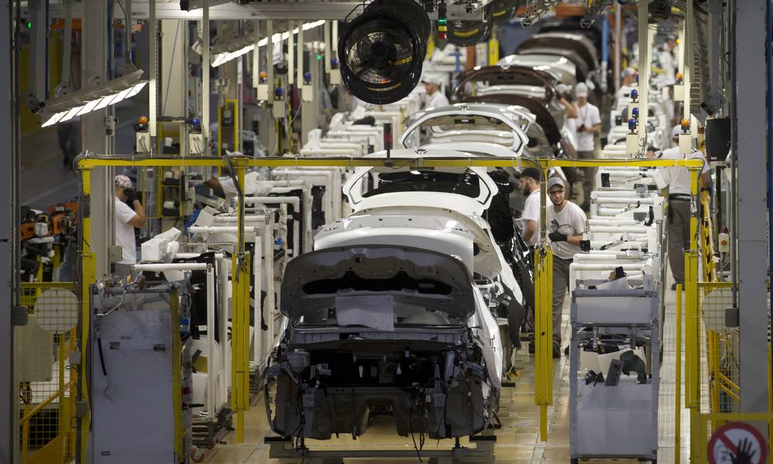 Fábrica da Nissan em Resende: montadoras relatam gargalos em produção de automóveis Foto: Márcia Foletto / Agência O Globo (13/07/2017)