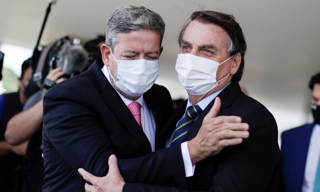 O presidente da Câmara, Arthur Lira, e o presidente Jair Bolsonaro, após reunião no Palácio do Planalto Foto: Ueslei Marcelino/Reuters