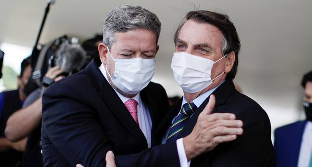 Bolsonaro se re&uacute;ne com Lira e diz que 'n&atilde;o tem problema nenhum' entre eles  - Jornal O Globo