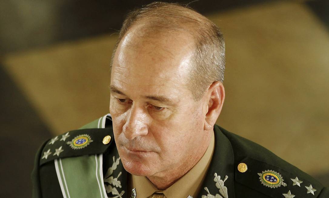 O general Fernando Azevedo Silva, ex-ministro da Defesa Foto: Gabriel de Paiva/Agência O Globo