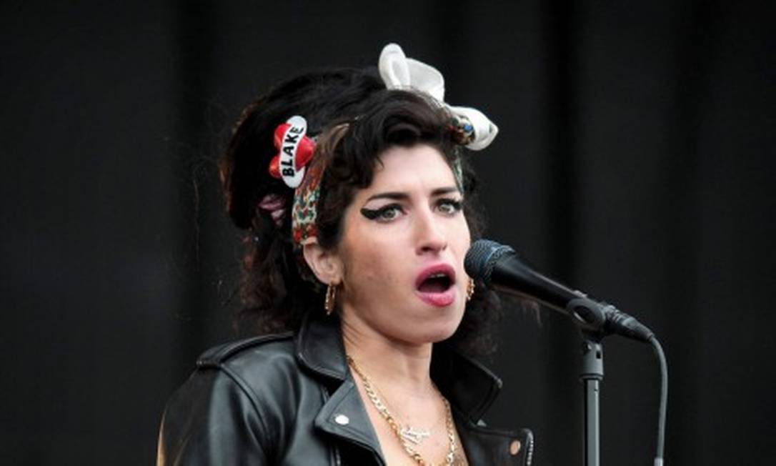 Mãe De Amy Winehouse Conta A História Da Filha Em Documentário Nos Dez Anos De Morte Da Cantora 8638