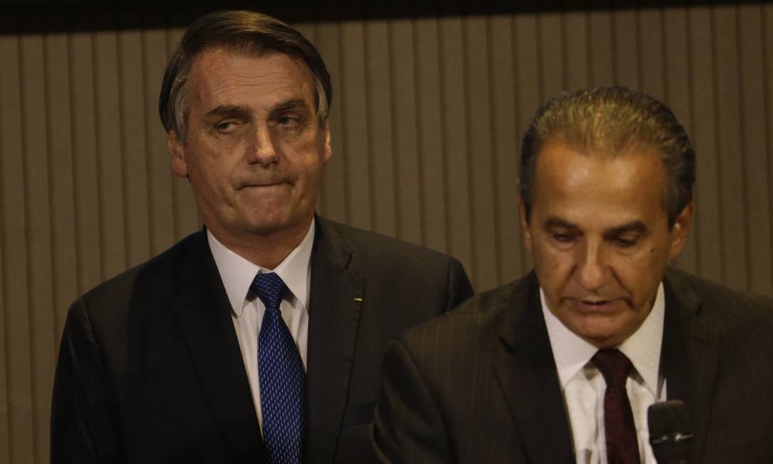 Bolsonaro e Silas Malafaia: presidente quer ampliar presença evangélica no Senado Foto: Antonio Scorza