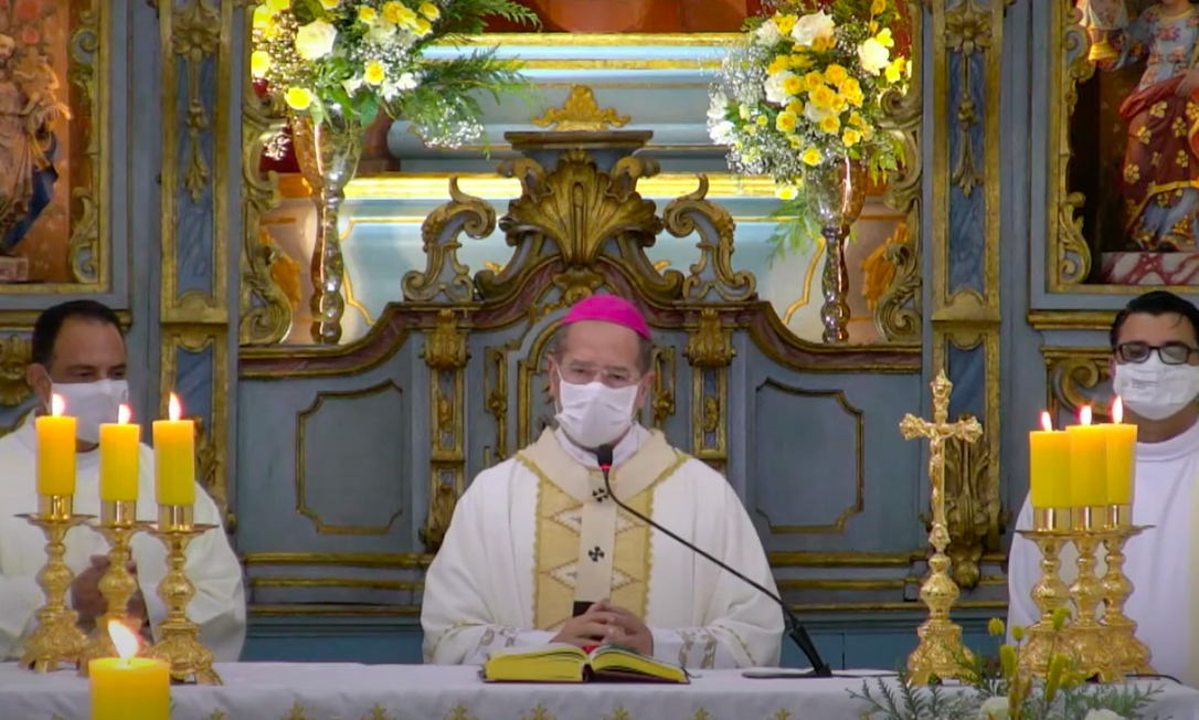 Arcebispo de Belo Horizonte celebra missa de Páscoa online Foto: Reprodução/Youtube