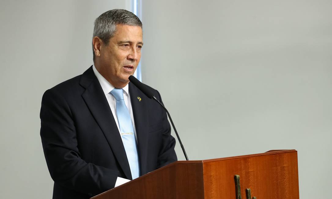 O ministro da Defesa, Walter Braga Netto, discursa ao tomar posse no cargo Foto: Marcos Corrêa/Presidência