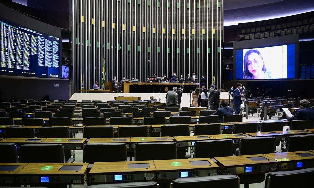 Câmara aprova PEC do auxílio emergencial com blindagem a servidores Foto: Pedro Fran¿a / Agência O Globo