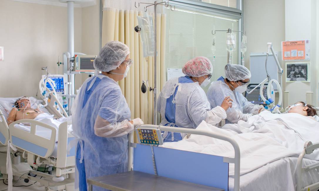Pacientes de Covid-19 em UTI do Hospital São Paulo, onde foi feito o levantamento Foto: Edilson Dantas / Agência O Globo