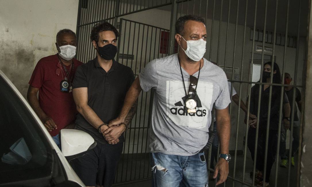 Jairinho chega à Cidade da Polícia após ser preso Foto: Guito Moreto / Agência O Globo