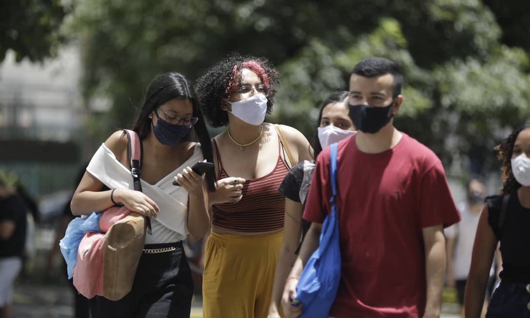 Alunos fizeram Enem em meio à pandemia Foto: Gabriel de Paiva / Agência O Globo