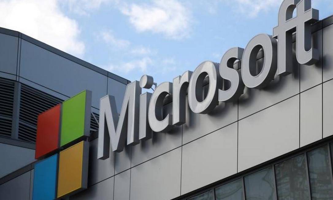 Logo da Microsoft em Los Angeles, na California Foto: REUTERS/Lucy Nicholson