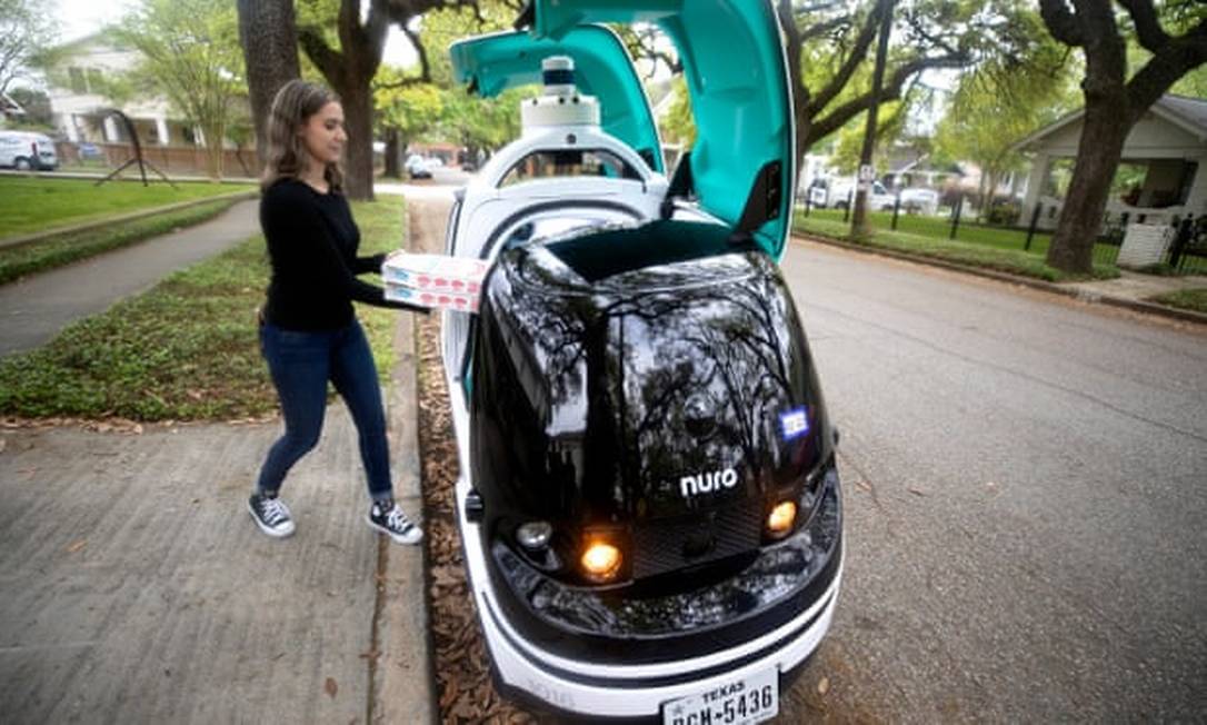 Veículo automatizado da Nuro vai entregar pizzas da Domino's em Houston, nos EUA Foto: Divulgação