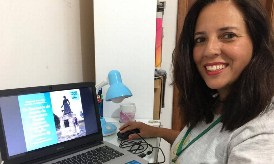 Guia em Teresópolis, Maria Montserrat da Luz Cobo é a gestora do site Turismo Virtual no Brasil, um dos primeiros voltados para os passeios on-line, que completou um ano em abril de 2021 Foto: Acervo pessoal