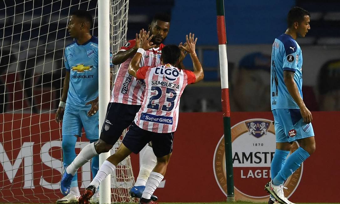 Bolívar vence Junior Barranquilla em casa e larga na frente por vaga na  fase de grupos da Libertadores, libertadores