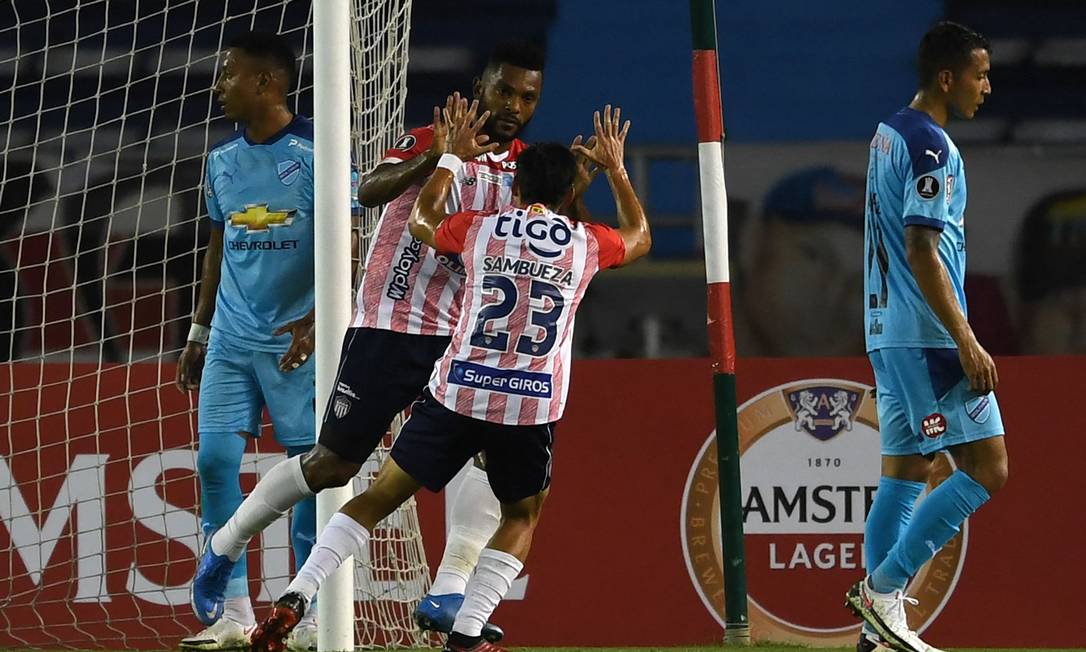 Junior Barranquilla vence Bolívar e se classifica para grupo do Fluminense na Libertadores Foto: JUAN BARRETO / AFP