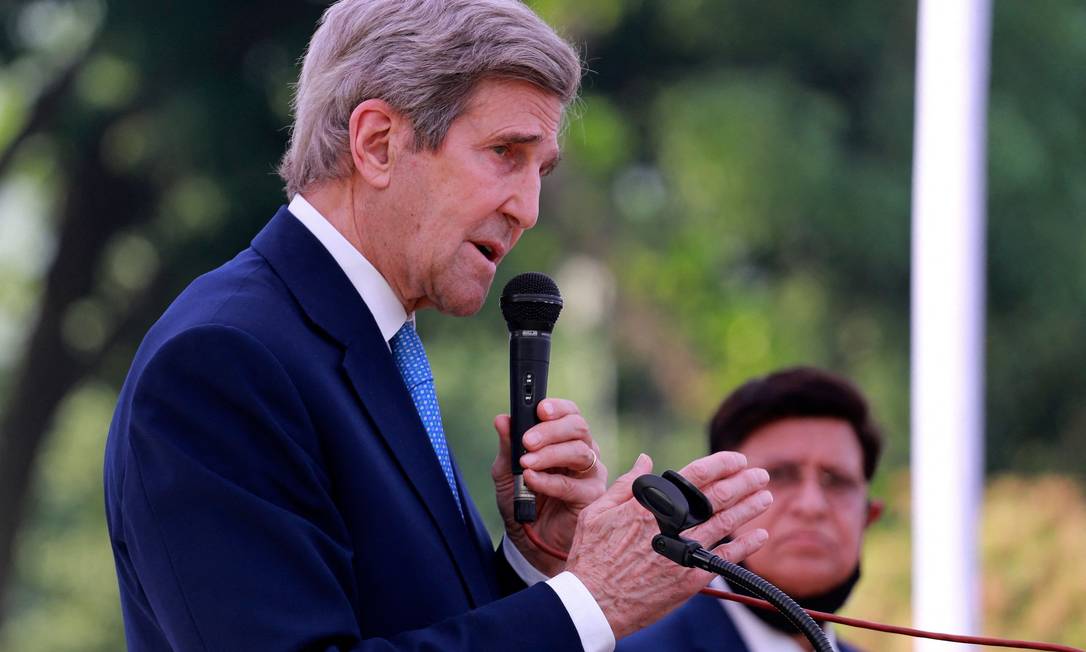 Representante da Casa Branca para o Clima, John Kerry, durante evento em Bangladesh Foto: REHMAN ASAD / AFP