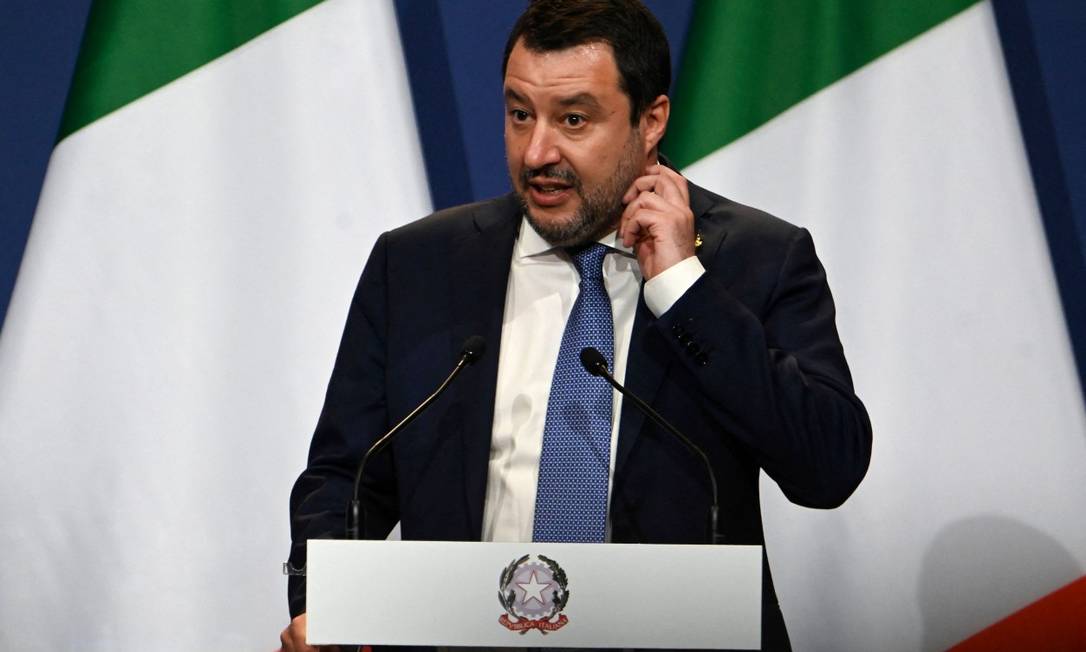 Matteo Salvini numa entrevista em 1º de abril de 2021 Foto: ATTILA KISBENEDEK / AFP