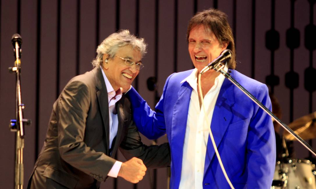 Show de Caetano Veloso e Roberto Carlos no Teatro Municipal do Rio, em 2008, em homenagem à bossa nova Foto: Leo Aversa / Agência O Globo