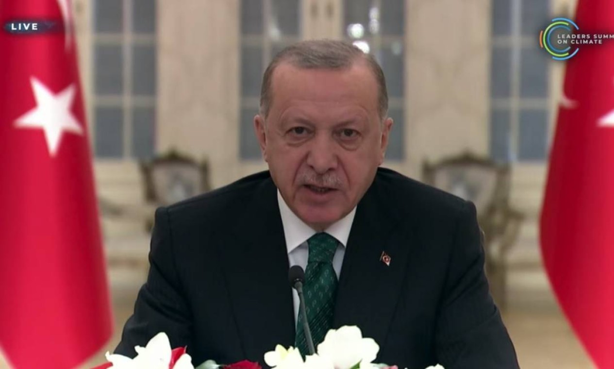 O presidente da Turquia, Recep Tayyip Erdogan, começou ressaltando os impactos da emergência climática no continente africano e em seu próprio território Foto: Reprodução