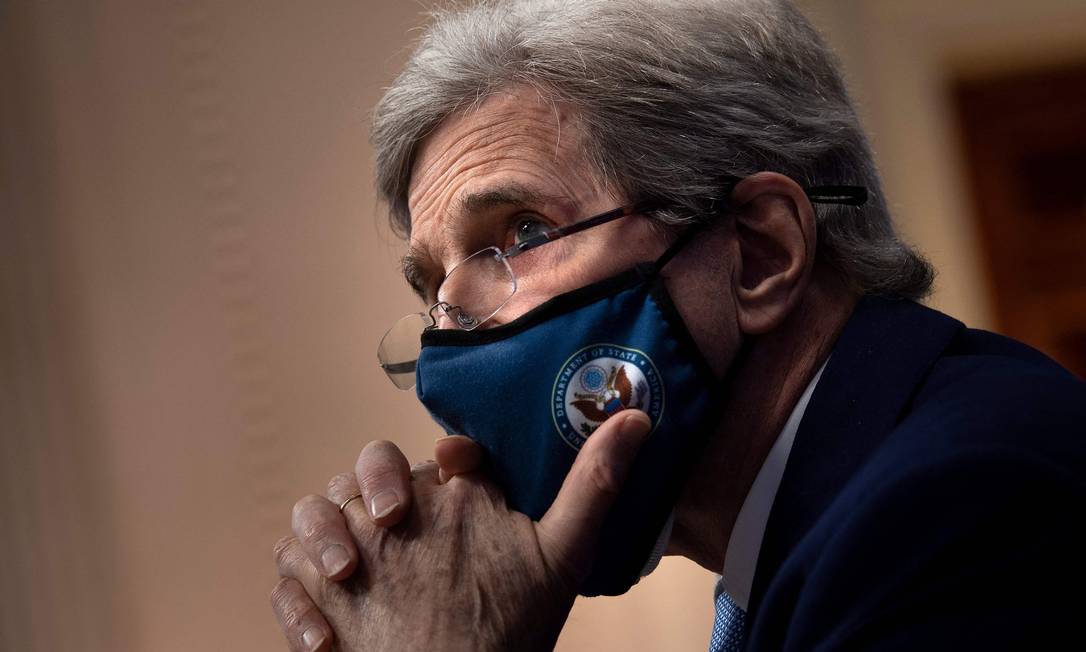 Enviado especial da Casa Branca para o Clima, John Kerry, durante a Cúpula de Líderes sobre o Clima Foto: BRENDAN SMIALOWSKI / AFP