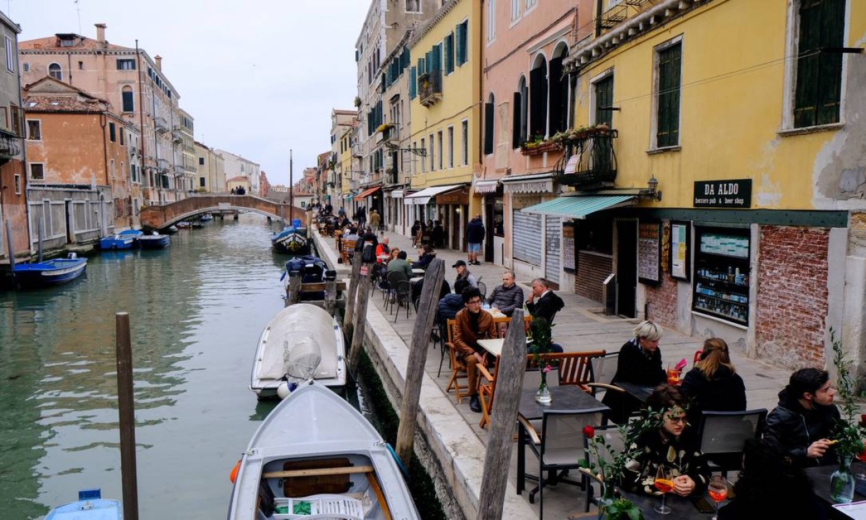 Famosos canais de Veneza Foto: MANUEL SILVESTRI / REUTERS