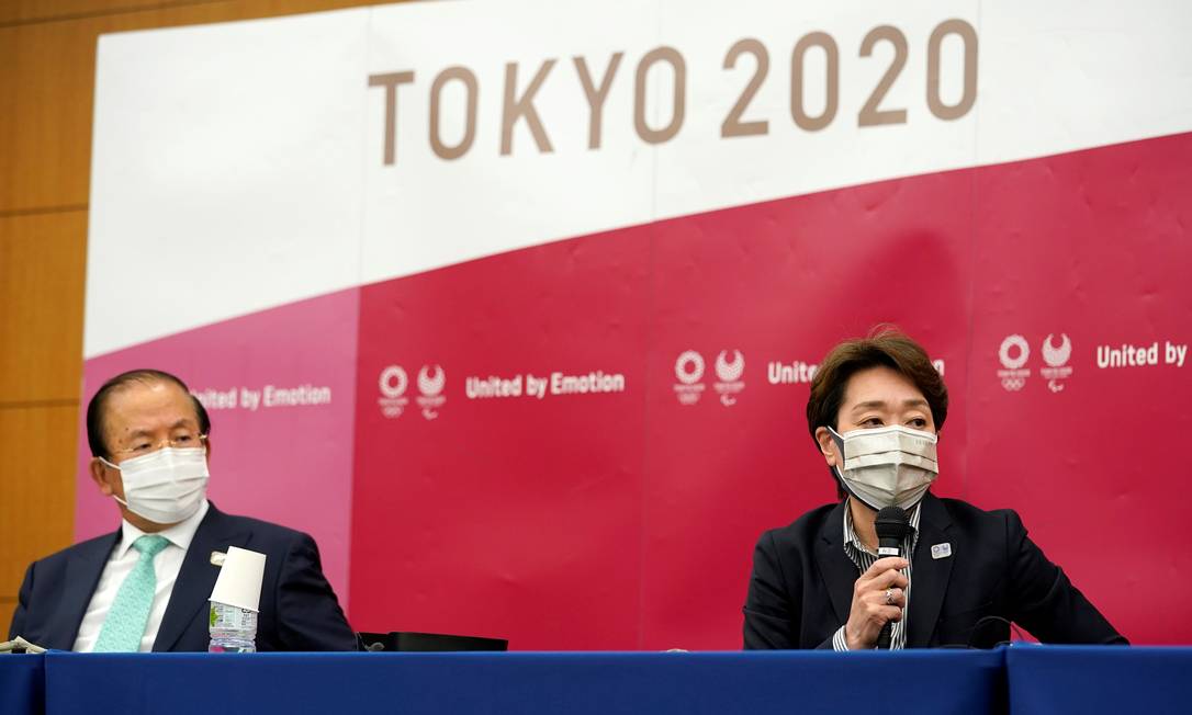 Seiko Hashimoto (direita) levanta dúvidas sobre presença de público nos Jogos Foto: Franck Robichon / REUTERS